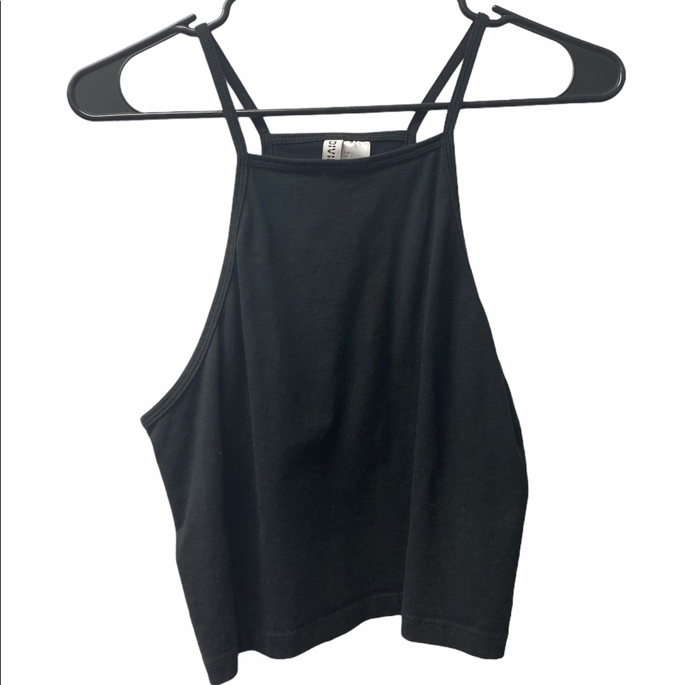 🖤 Black Crop Tank 🖤